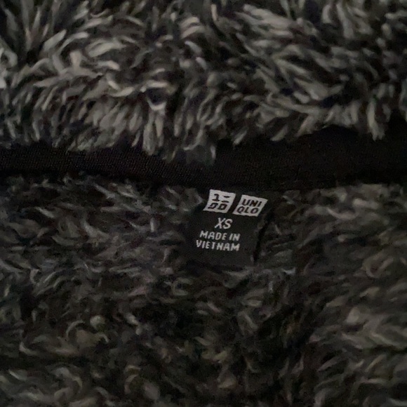 Uniqlo Women’s Teddy Sweater Sz XS - Picture 3 of 5